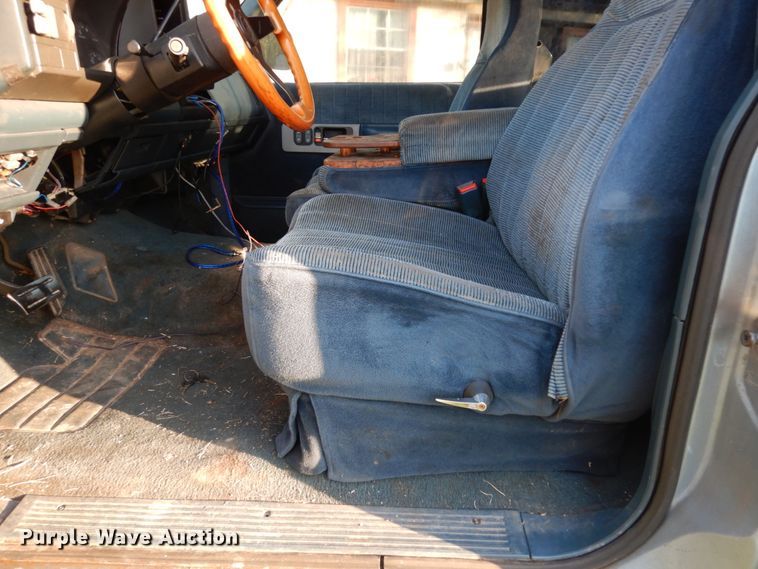 image for item DC2158 1990 Chevrolet 1500  Ext. Cab pickup truck