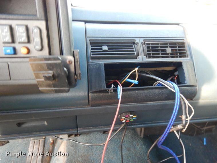 image for item DC2158 1990 Chevrolet 1500  Ext. Cab pickup truck