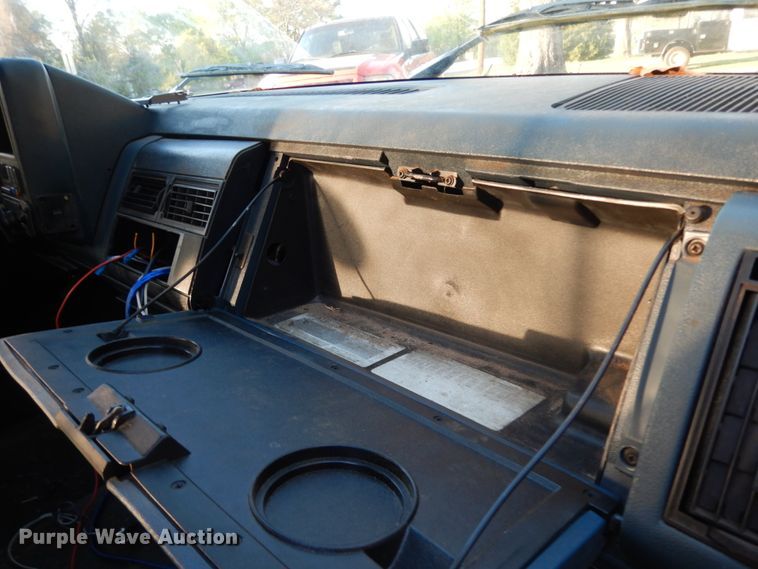 image for item DC2158 1990 Chevrolet 1500  Ext. Cab pickup truck