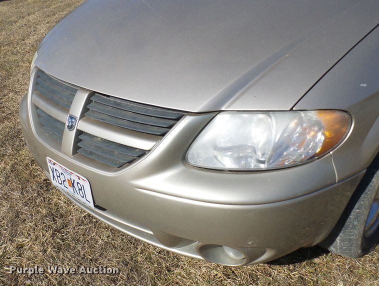 image for item DC2811 2005 Dodge Grand Caravan  van