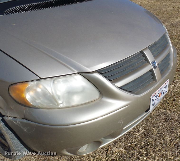 image for item DC2811 2005 Dodge Grand Caravan  van