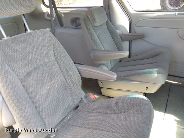 image for item DC2811 2005 Dodge Grand Caravan  van