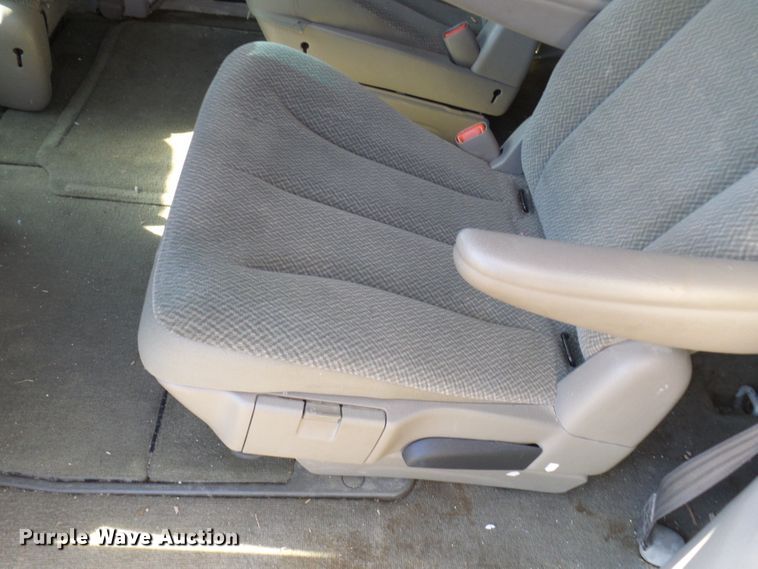 image for item DC2811 2005 Dodge Grand Caravan  van