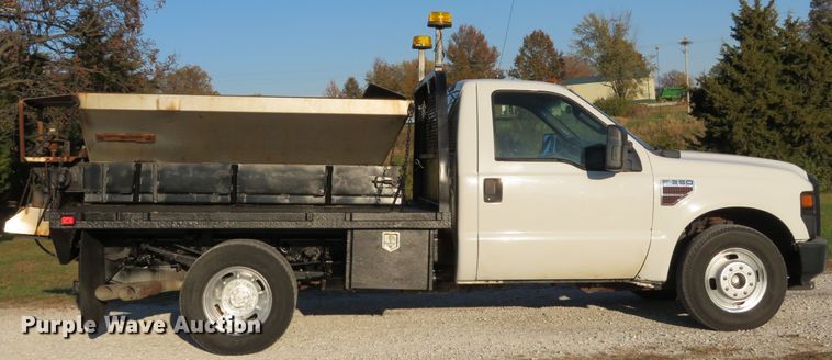 image for item DH1676 2008 Ford F350 Super Duty flatbed pickup truck
