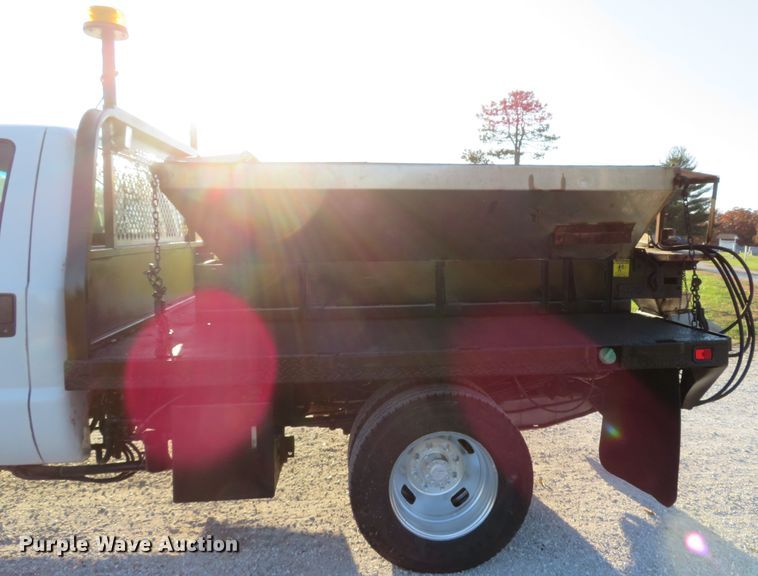 image for item DH1676 2008 Ford F350 Super Duty flatbed pickup truck