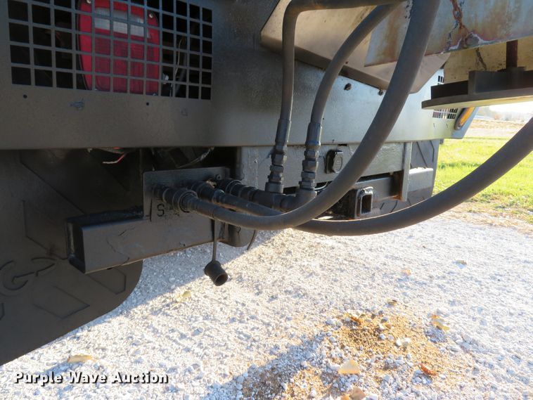 image for item DH1676 2008 Ford F350 Super Duty flatbed pickup truck