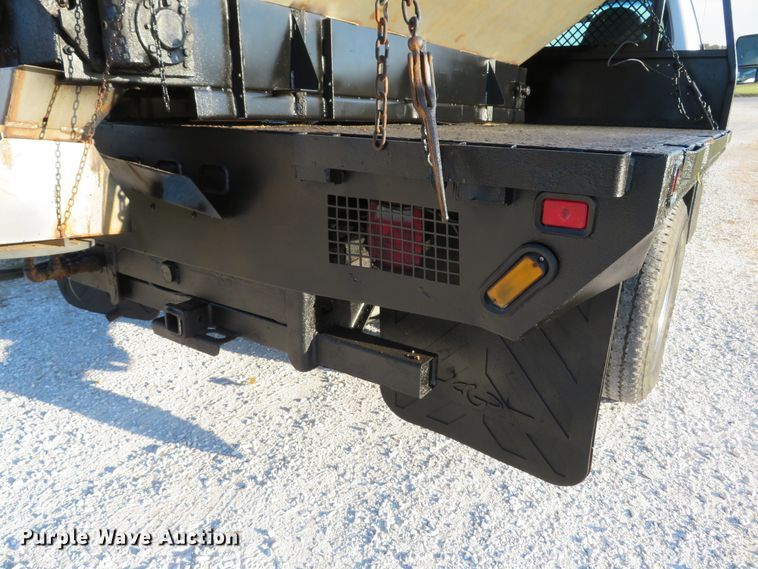 image for item DH1676 2008 Ford F350 Super Duty flatbed pickup truck