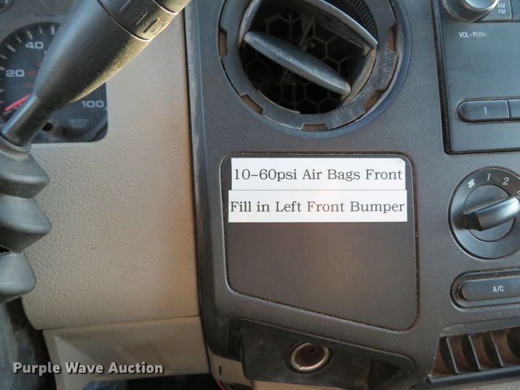 image for item DH1676 2008 Ford F350 Super Duty flatbed pickup truck