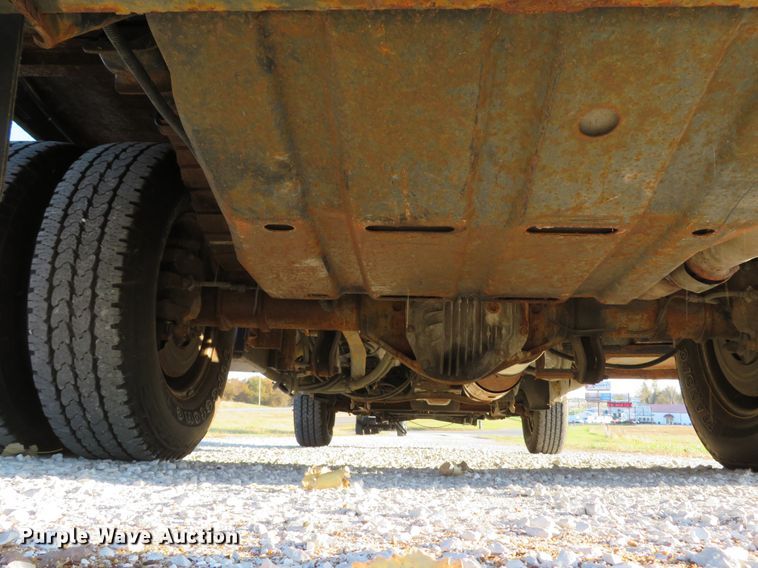 image for item DH1676 2008 Ford F350 Super Duty flatbed pickup truck