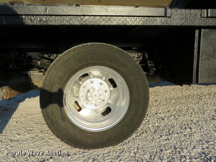 image for item DH1676 2008 Ford F350 Super Duty flatbed pickup truck