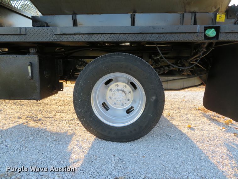 image for item DH1676 2008 Ford F350 Super Duty flatbed pickup truck