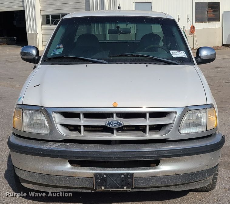 image for item DH5853 1998 Ford F150  SuperCab pickup truck