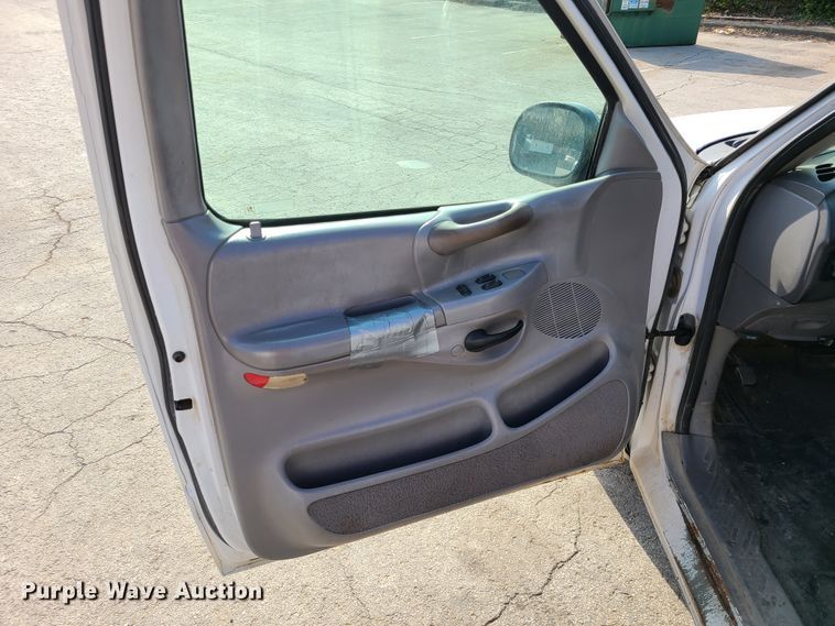 image for item DH5853 1998 Ford F150  SuperCab pickup truck