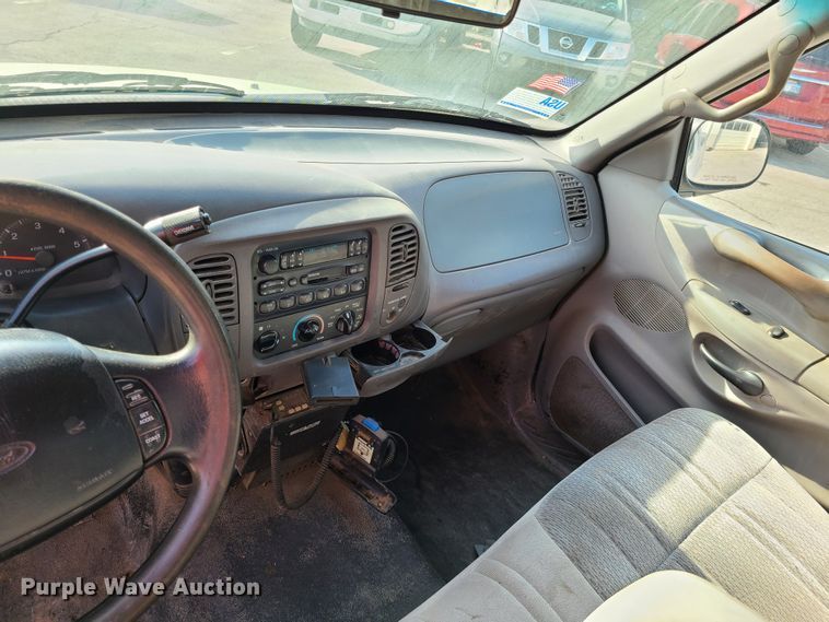 image for item DH5853 1998 Ford F150  SuperCab pickup truck