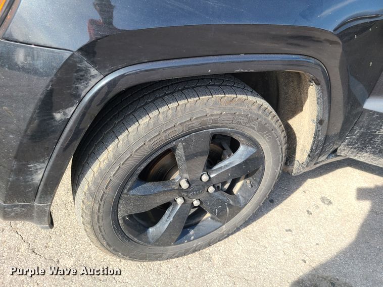 image for item DH5854 2014 Jeep Cherokee  SUV