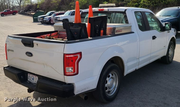 image for item DH5855 2016 Ford F150  SuperCab pickup truck