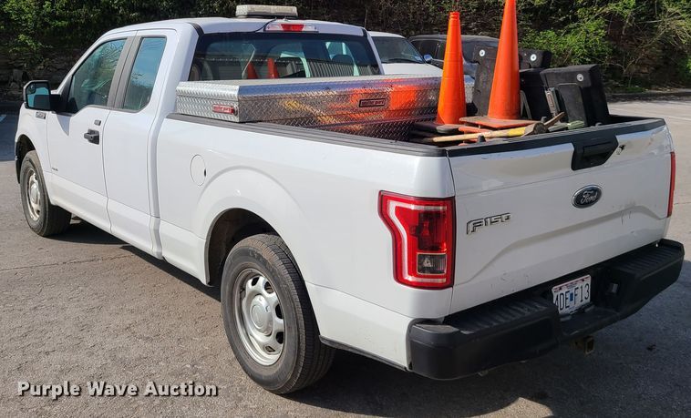 image for item DH5855 2016 Ford F150  SuperCab pickup truck