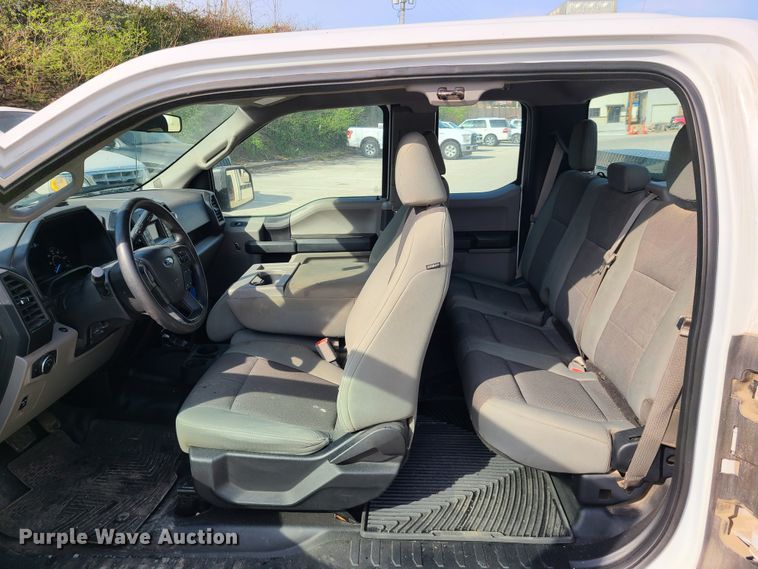 image for item DH5855 2016 Ford F150  SuperCab pickup truck