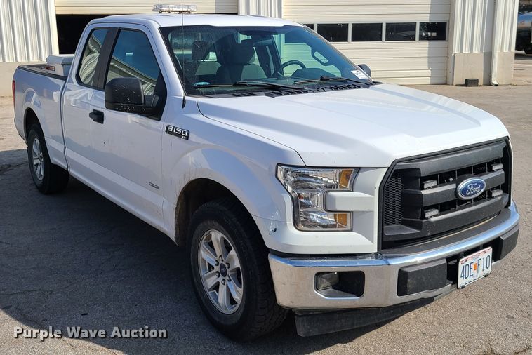 image for item DH5856 2017 Ford F150  SuperCab pickup truck