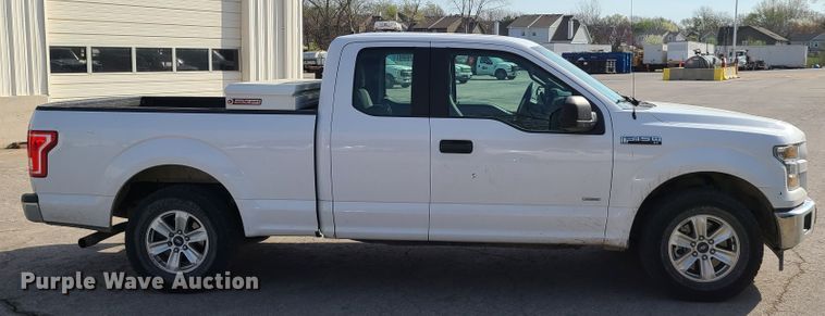 image for item DH5856 2017 Ford F150  SuperCab pickup truck