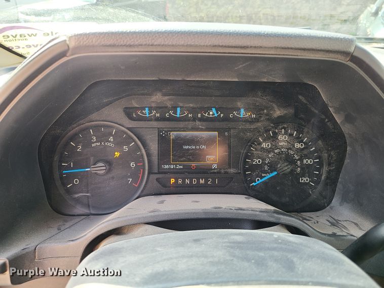 image for item DH5856 2017 Ford F150  SuperCab pickup truck