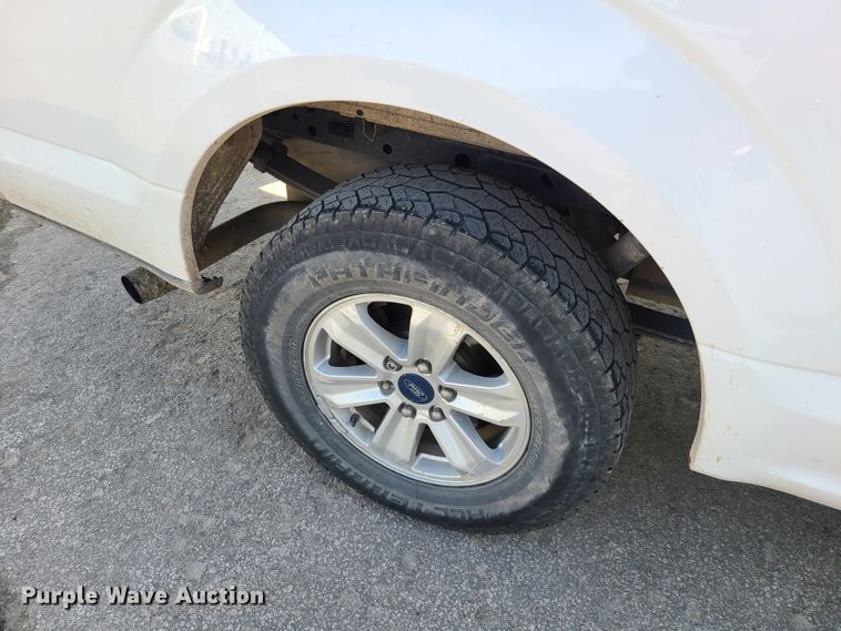 image for item DH5856 2017 Ford F150  SuperCab pickup truck