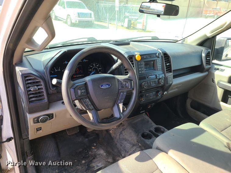 image for item DH5860 2017 Ford F150  SuperCab pickup truck