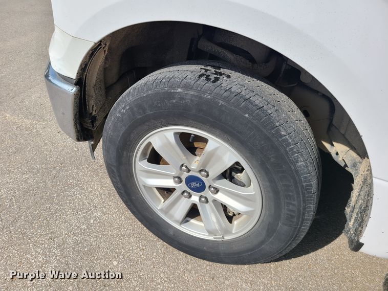 image for item DH5860 2017 Ford F150  SuperCab pickup truck