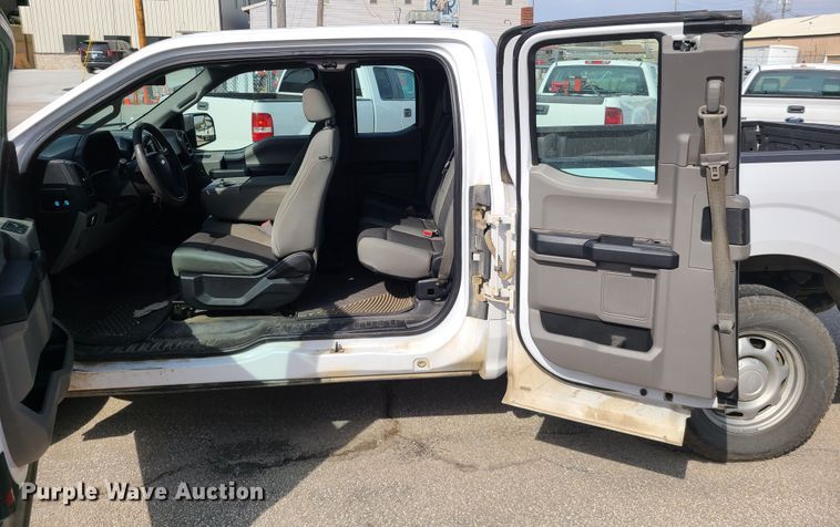 image for item DH5863 2015 Ford F150  SuperCab pickup truck