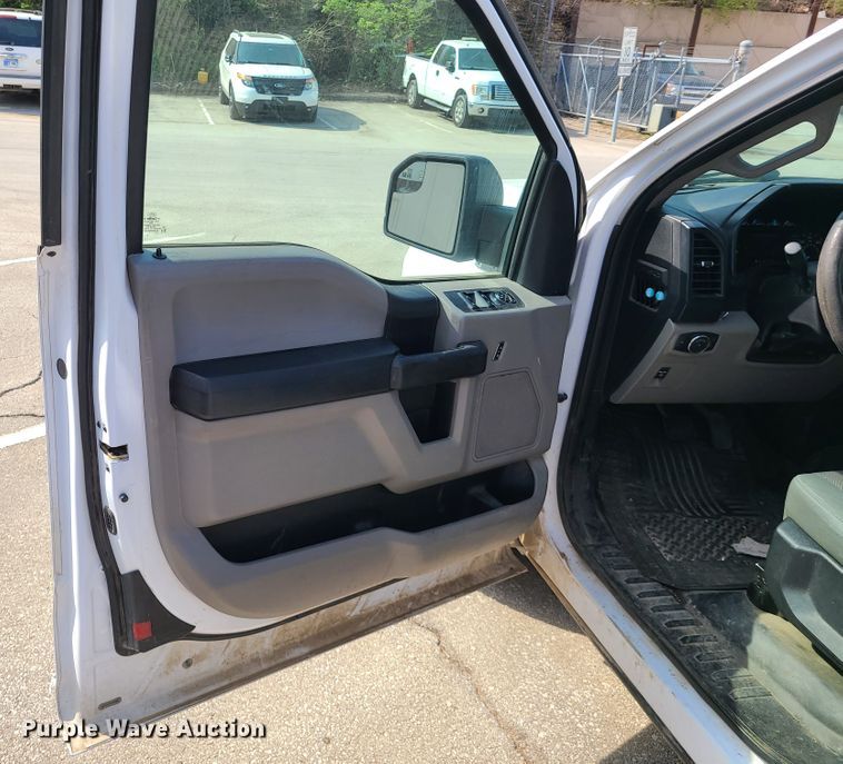 image for item DH5863 2015 Ford F150  SuperCab pickup truck