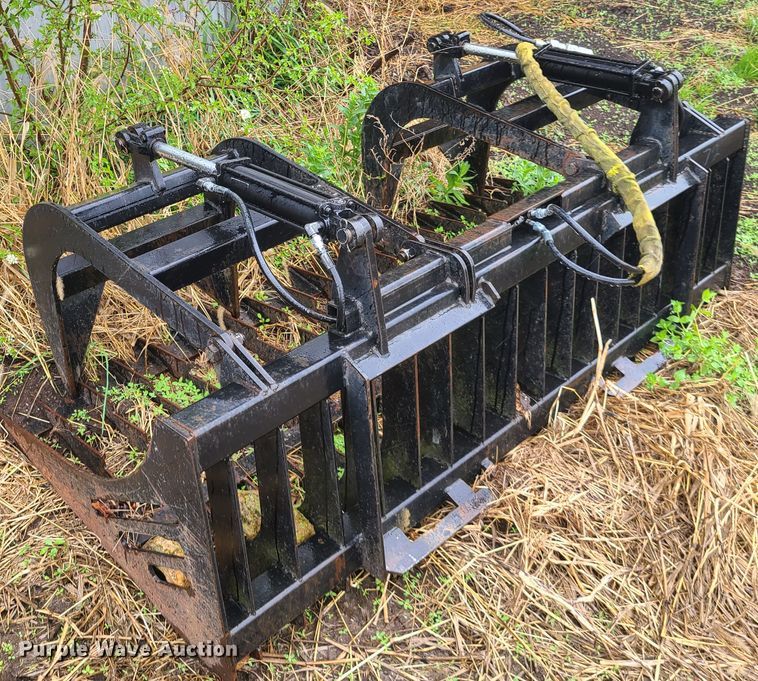 image for item DH5873 72"W skid steer grapple bucket
