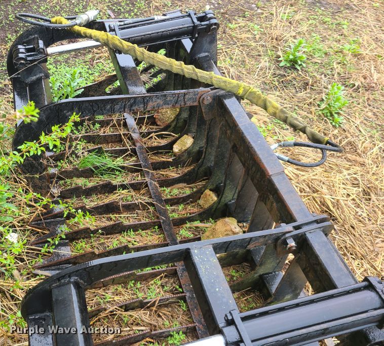 image for item DH5873 72"W skid steer grapple bucket