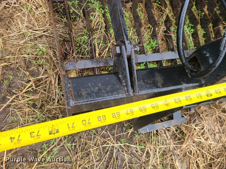 image for item DH5873 72"W skid steer grapple bucket