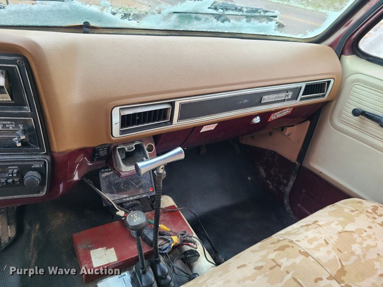 image for item DH5926 1978 Chevrolet K30  dump bed pickup truck