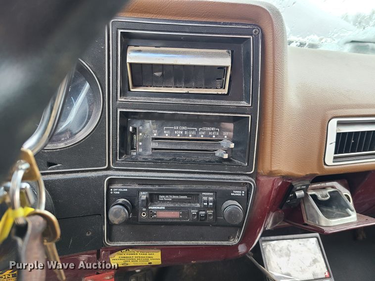 image for item DH5926 1978 Chevrolet K30  dump bed pickup truck