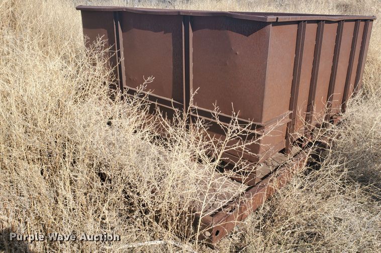 image for item DI4758 (3) truck beds