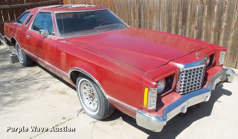 image for item DI5552 1977 Ford Thunderbird