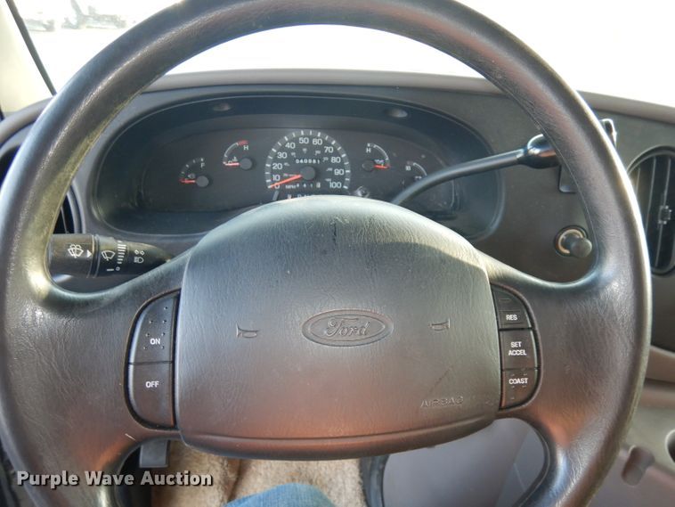 image for item DI6516 2000 Ford E450  RV