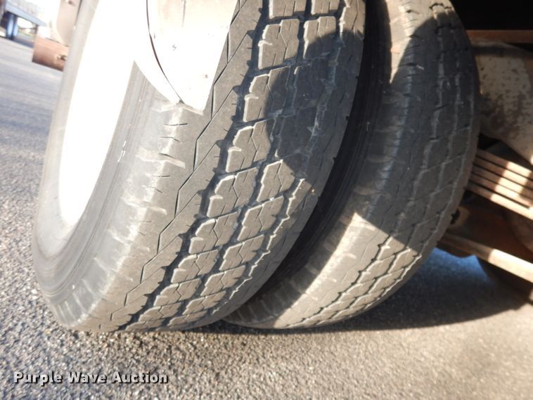 image for item DI6516 2000 Ford E450  RV