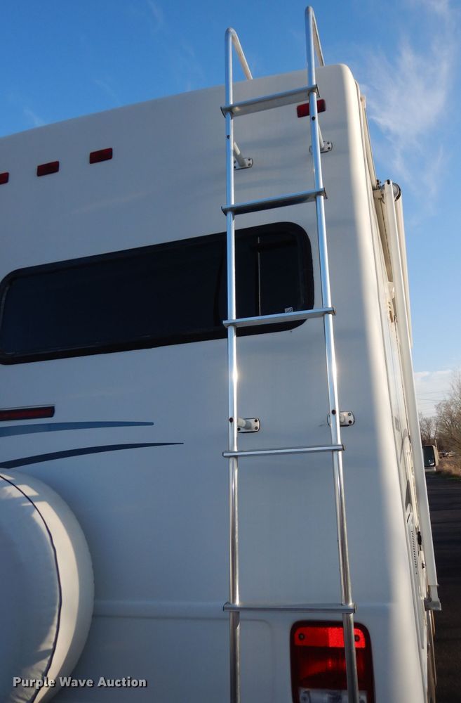 image for item DI6516 2000 Ford E450  RV