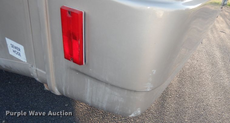 image for item DI6516 2000 Ford E450  RV