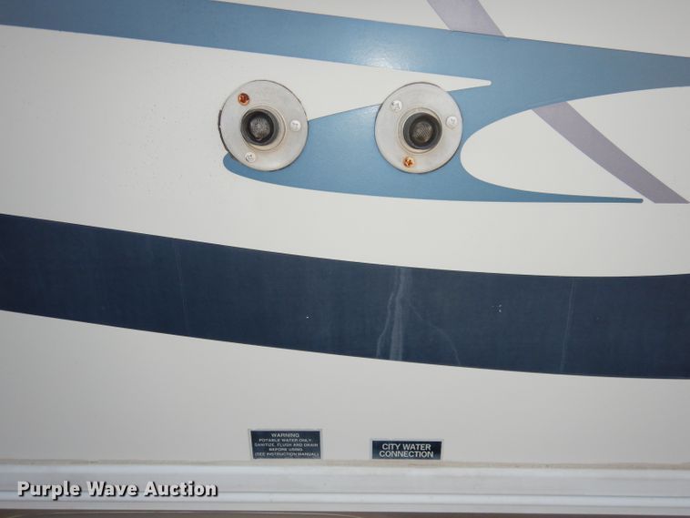 image for item DI6516 2000 Ford E450  RV