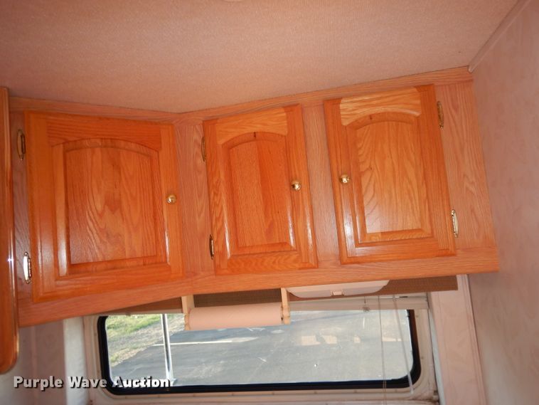 image for item DI6516 2000 Ford E450  RV