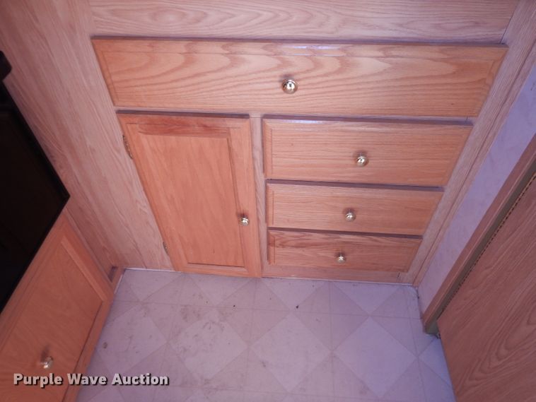 image for item DI6516 2000 Ford E450  RV