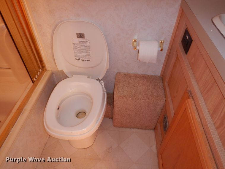 image for item DI6516 2000 Ford E450  RV