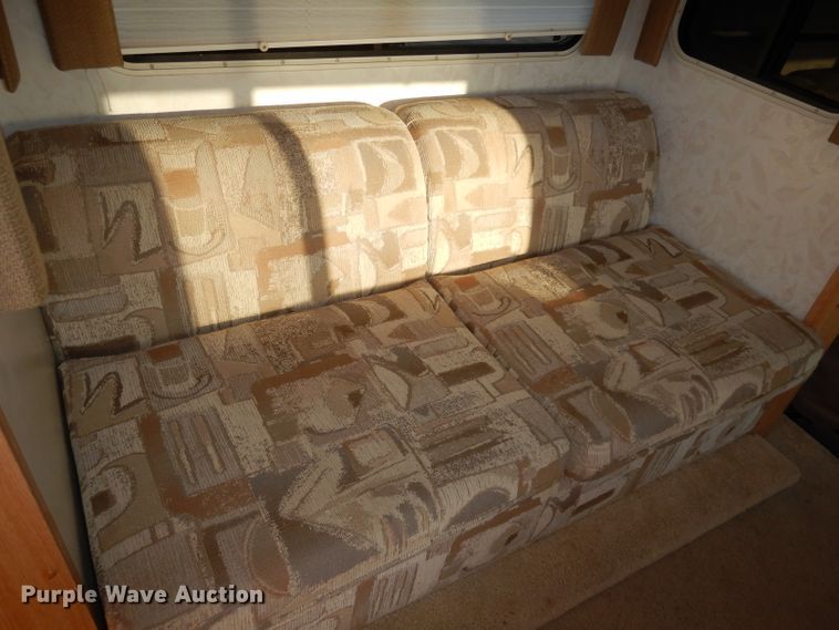 image for item DI6516 2000 Ford E450  RV