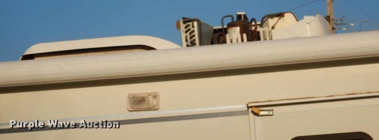 image for item DI6516 2000 Ford E450  RV