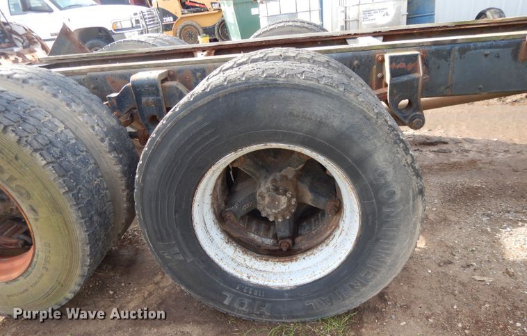 image for item DI8172 1989 Chevrolet C70  truck cab and chassis