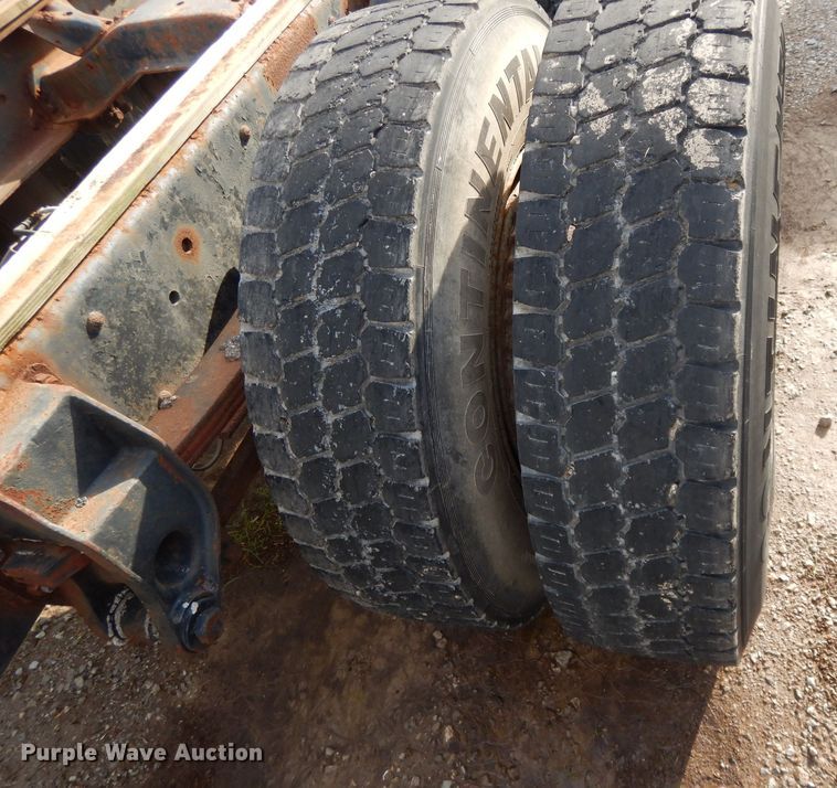 image for item DI8172 1989 Chevrolet C70  truck cab and chassis