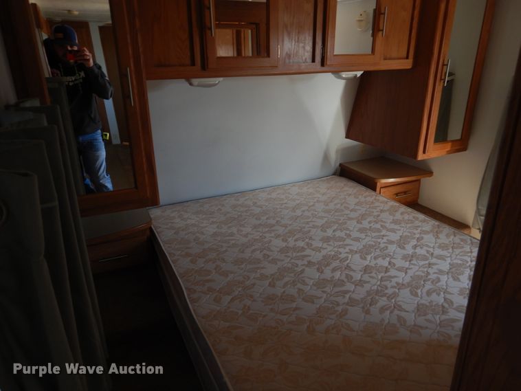 image for item DJ1180 2007 Keystone Sprinter  camper